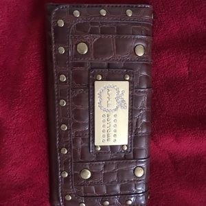 Apple bottom wallet